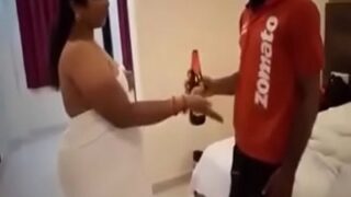 Video Cewek India Tamil, Tante Sama Tukang Delivery, Gila-gilaan Di Ranjang