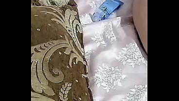سكس مصري نار، ديوث متشهي يشوف مراته تتناك قدام عينيه وهو بيسخن