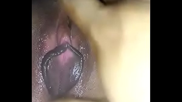 Gadis India Lagi Masturbasi, Napasnya Berat, Jari-jarinya Basah Kuyup.